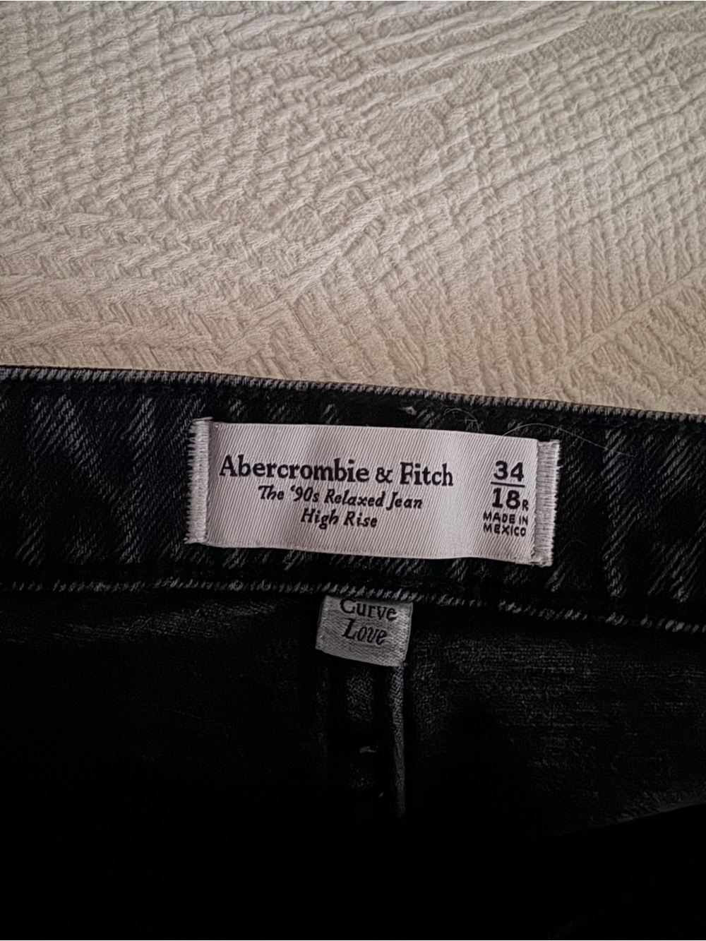 Abercrombie & Fitch Black High-Rise '90s Relaxed Jeans